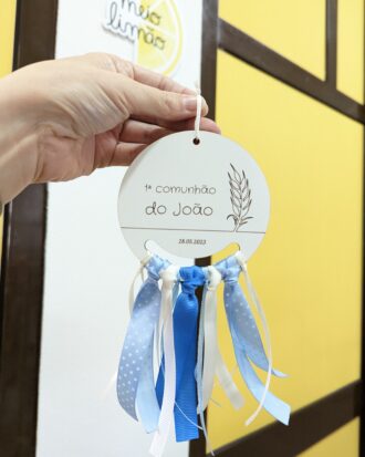 Mini caça-sonhos em MDF