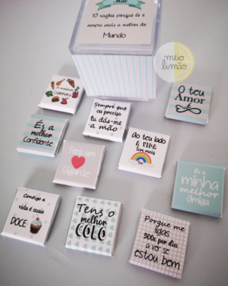 Caixa acrílica com napolitanas