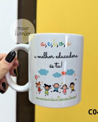 Caneca "a,e,i,o,u"