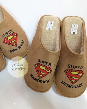 Chinelos/pantufas personalizados “Super namorado” – design herói + nome