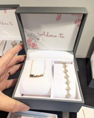 Conjunto de pulseira e colar