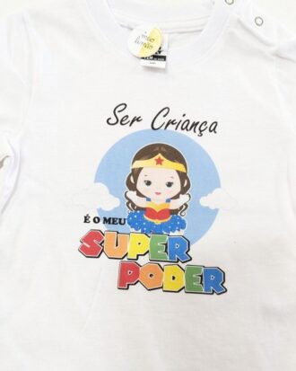 T-shirt "Ser criança é o meu super poder"