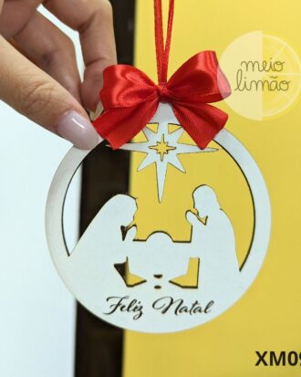 Pendente de Natal em MDF com silhueta do presépio