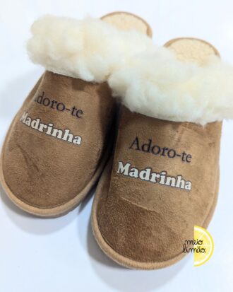 Chinelos/pantufas personalizados “Adoro-te Madrinha” / “Adoro-te Padrinho”