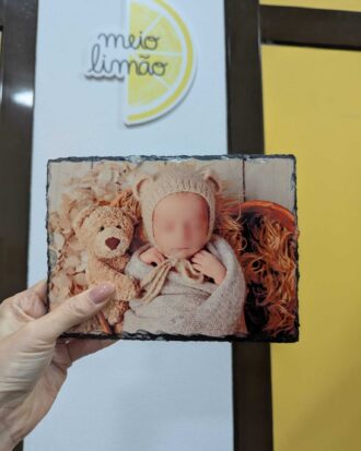 Moldura em pedra de xisto com fotografia sublimada